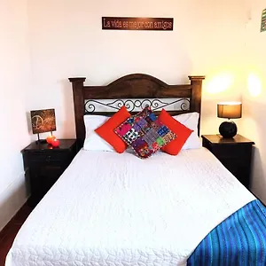 Pensión Casa Quetzalli, El Arco Antigua, Antigua